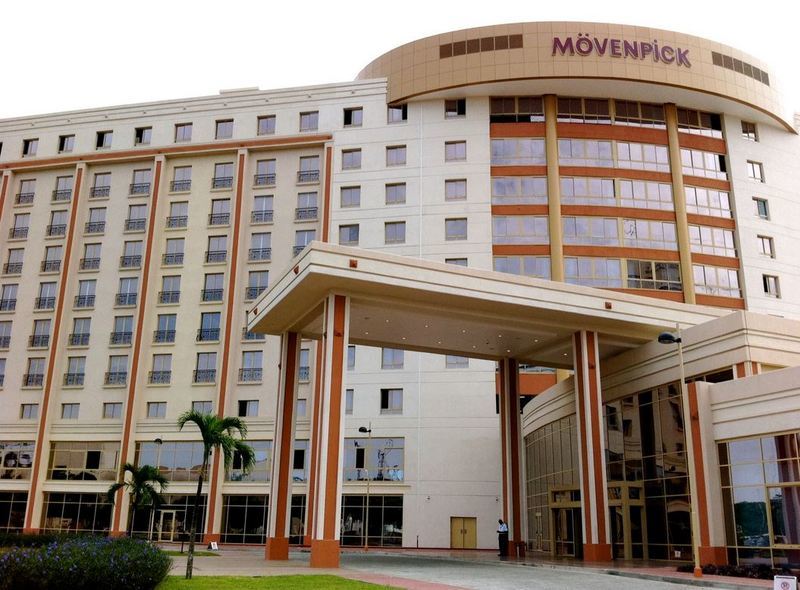 Movenpick Ambassador Hotel Акра Екстериор снимка